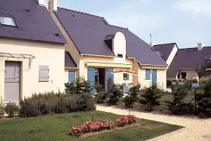 LES MAISONNETTES