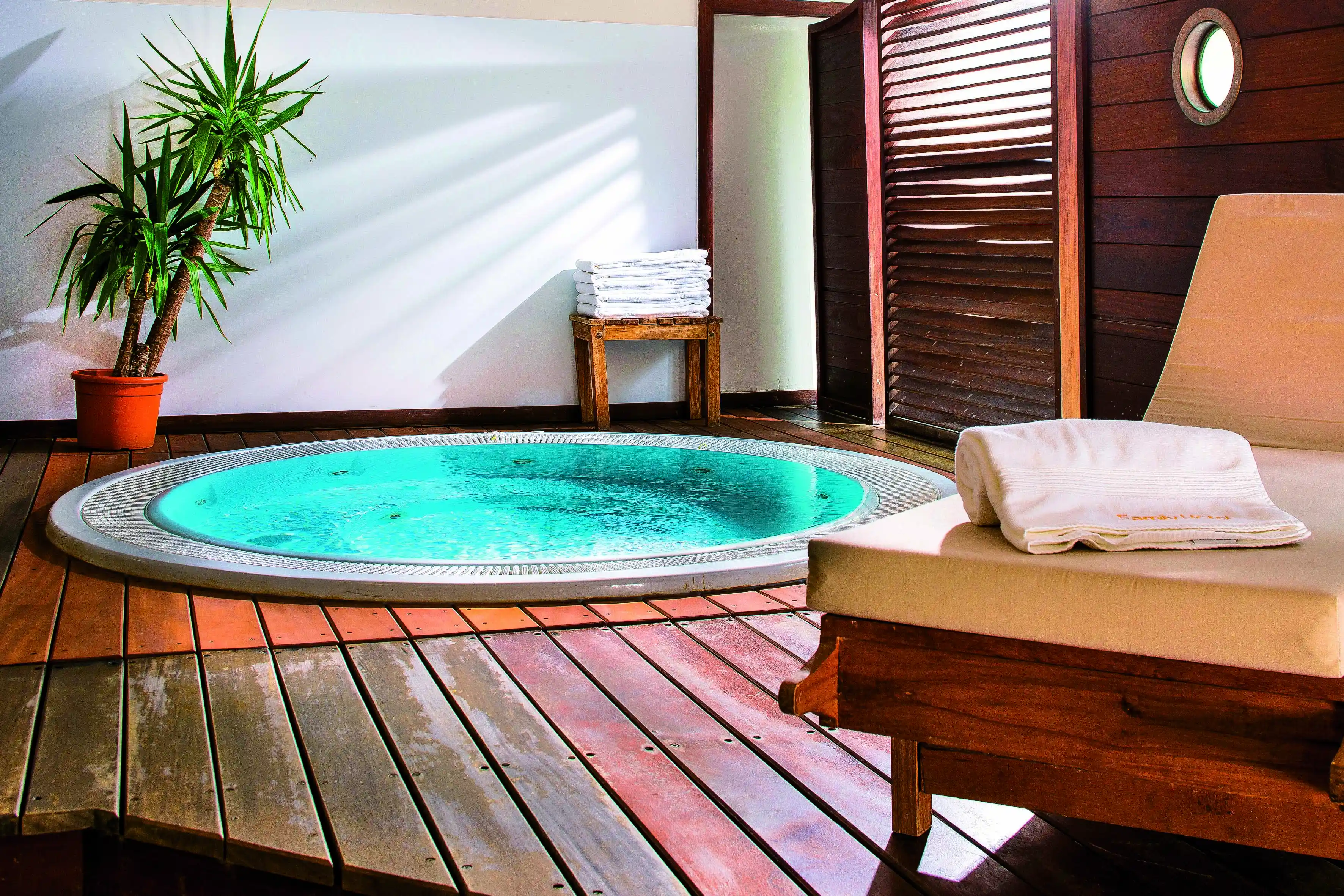 Lagrange Vacances&reg;  - Vic-sur-Cere - Hotel le Family