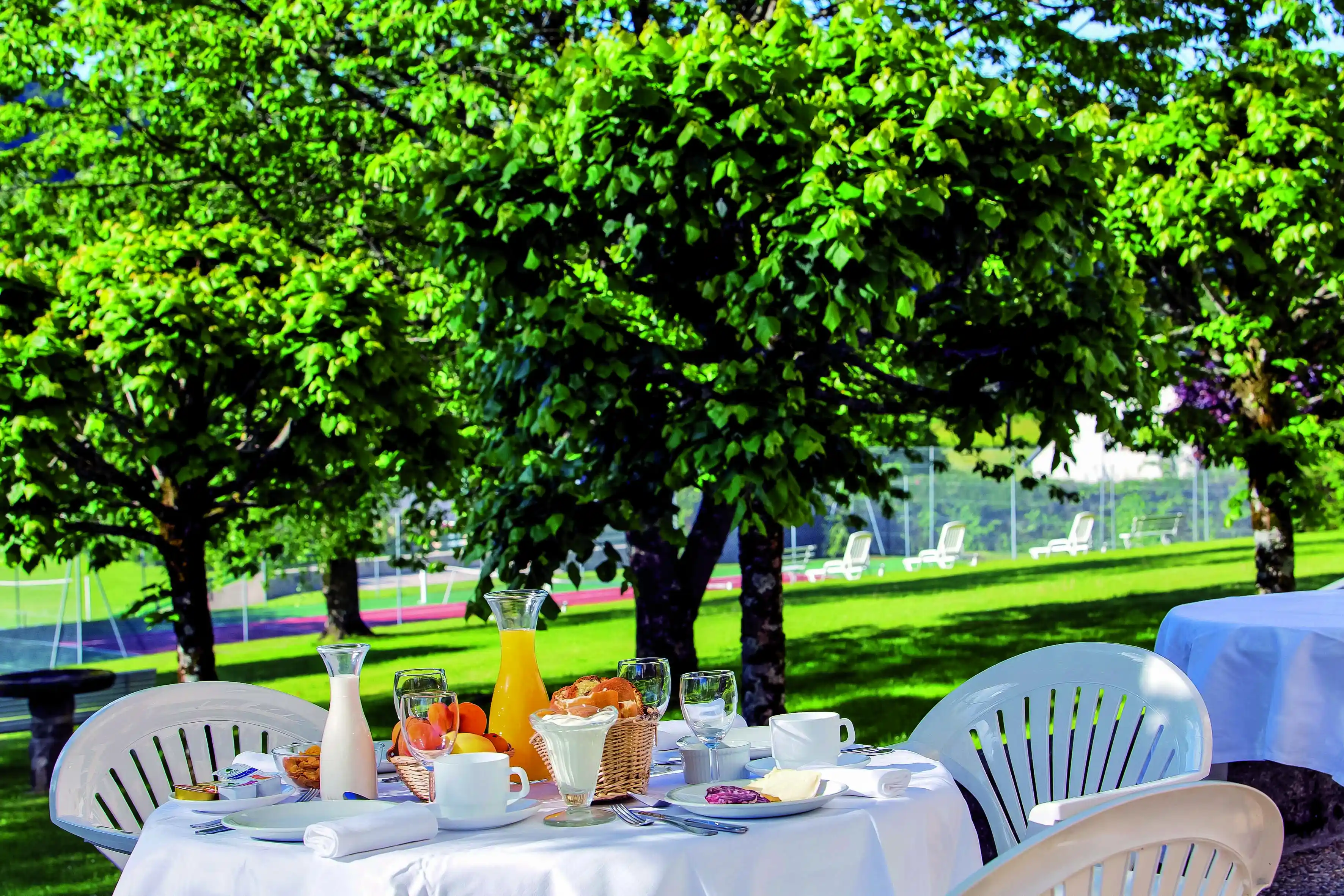 Lagrange Vacances&reg;  - Vic-sur-Cere - Hotel le Family