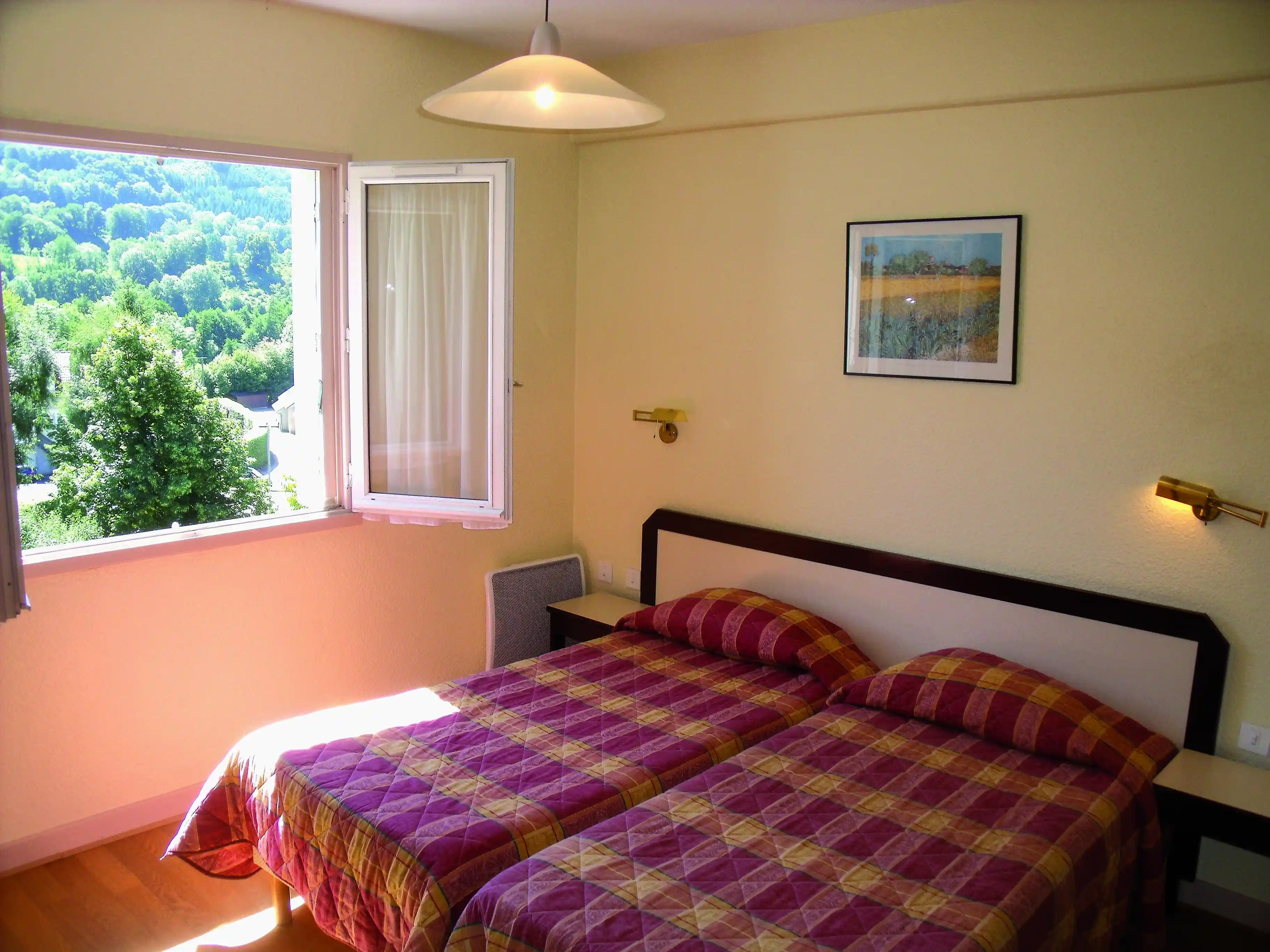 Lagrange Vacances&reg;  - Vic-sur-Cere - Hotel le Family